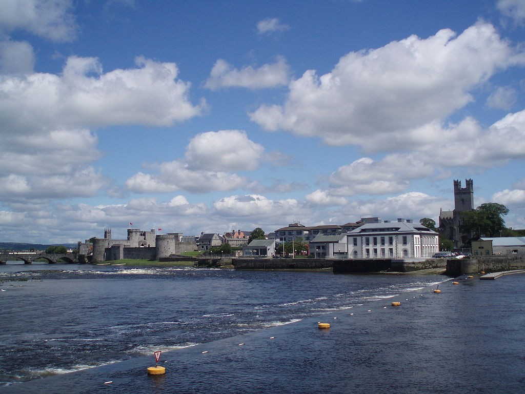 1024px-Limerick_-_Shannon_River