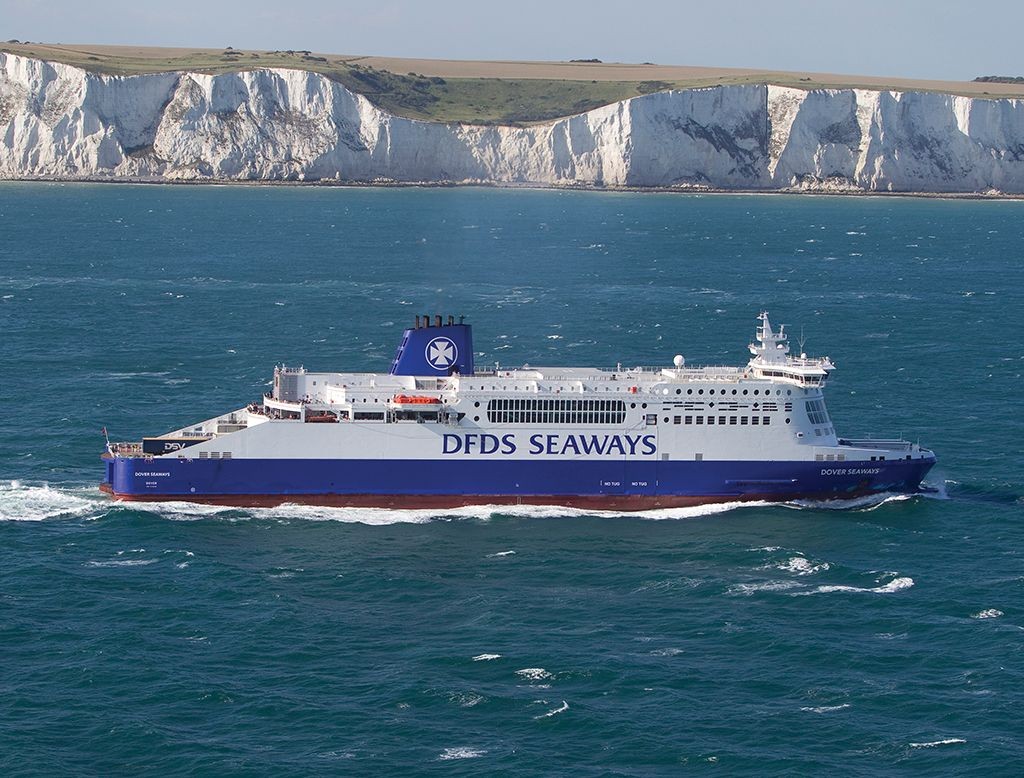 COPYRIGHT PICS FERRIES AT DOVER